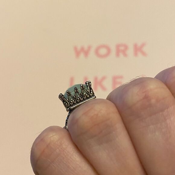 The Thrones 925 Silver Vintage inspired Peridot ring sz 8 - Picture 7 of 8